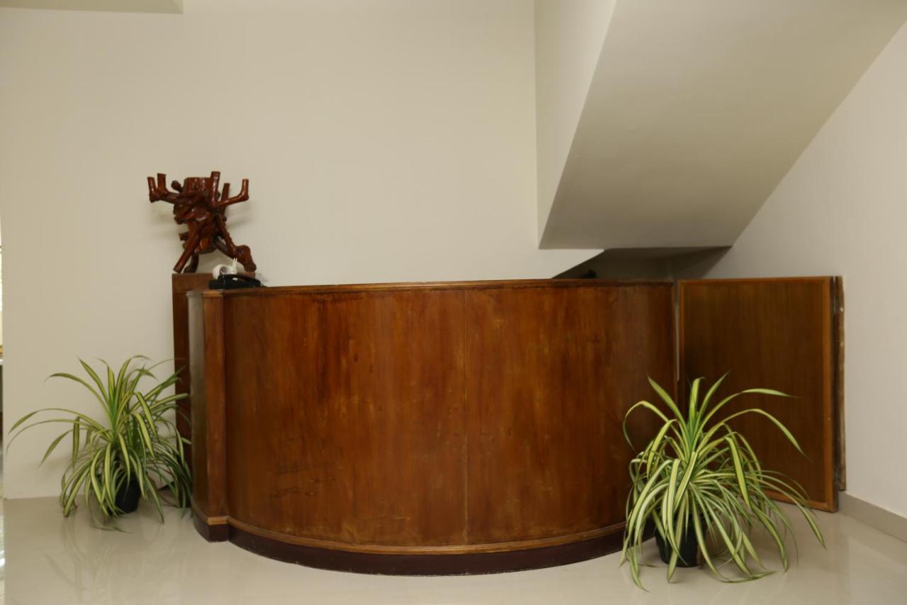 Le Noor Hotel Kochi Buitenkant foto