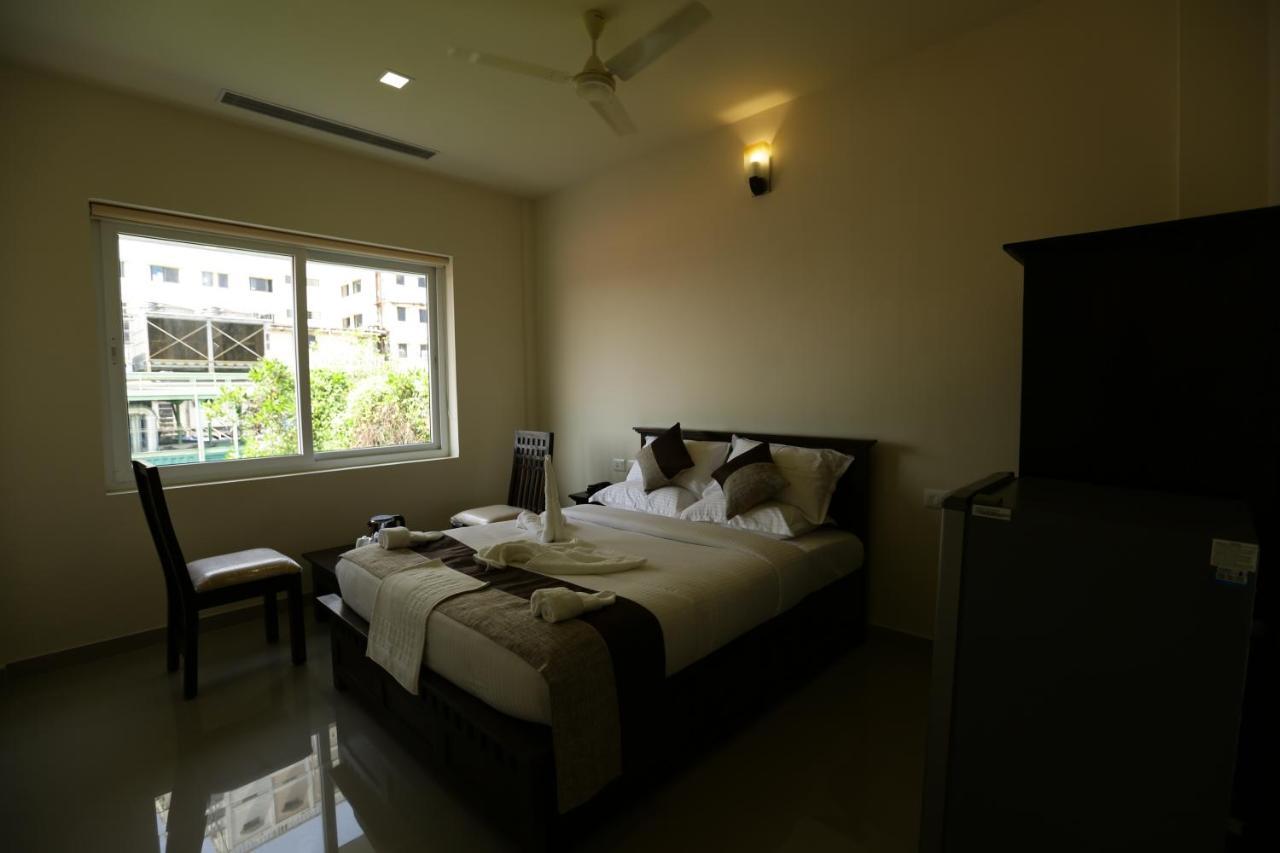 Le Noor Hotel Kochi Buitenkant foto
