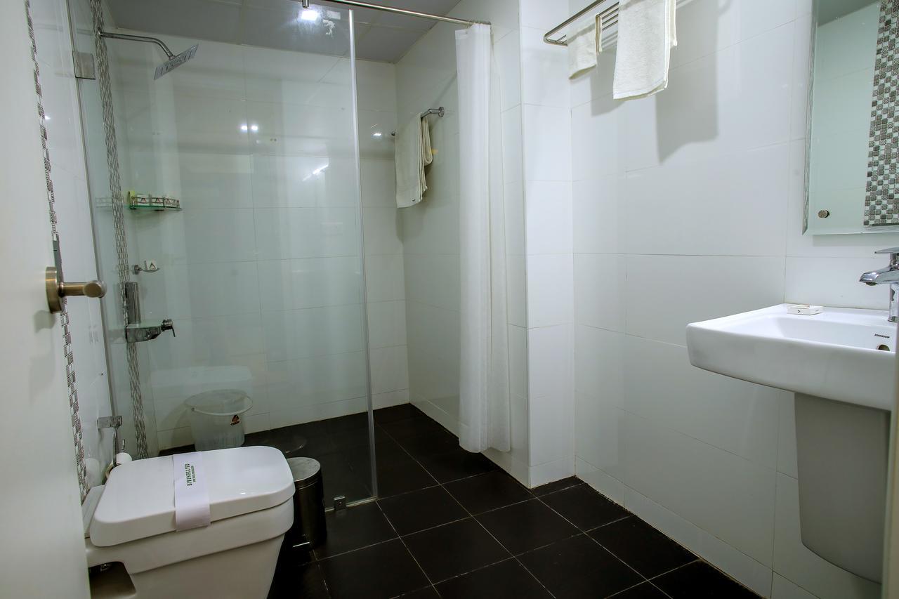 Le Noor Hotel Kochi Buitenkant foto