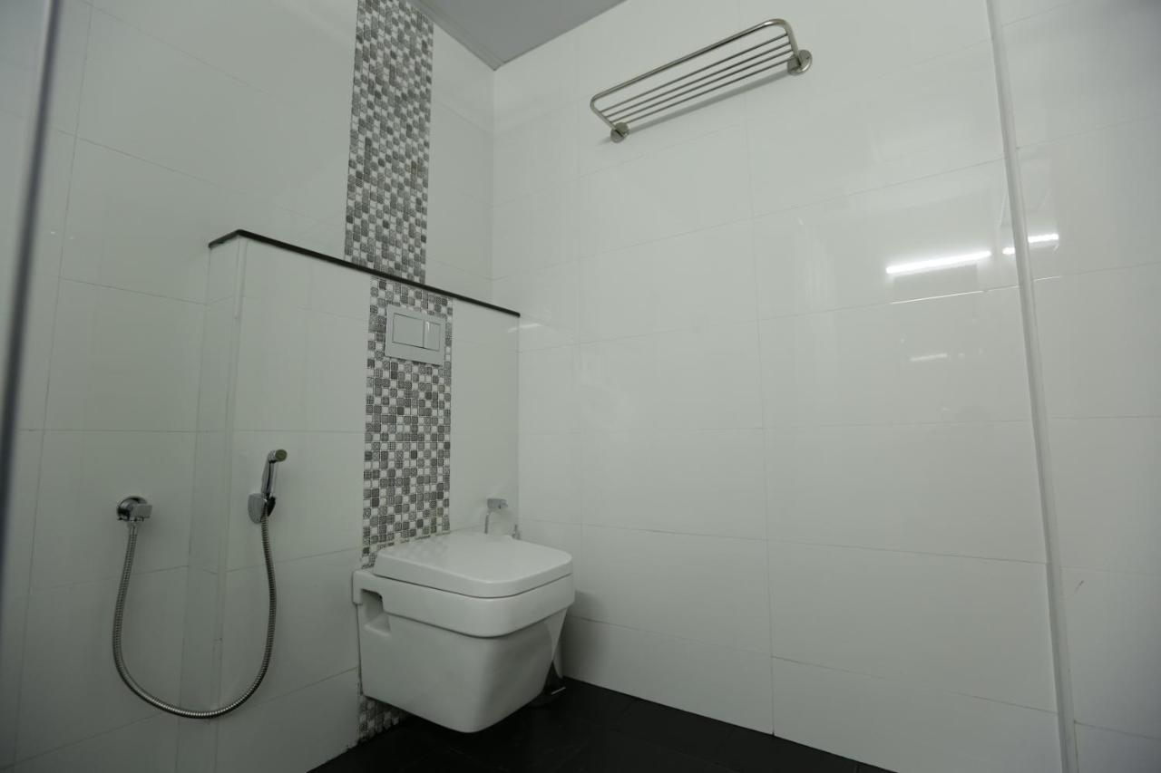 Le Noor Hotel Kochi Buitenkant foto